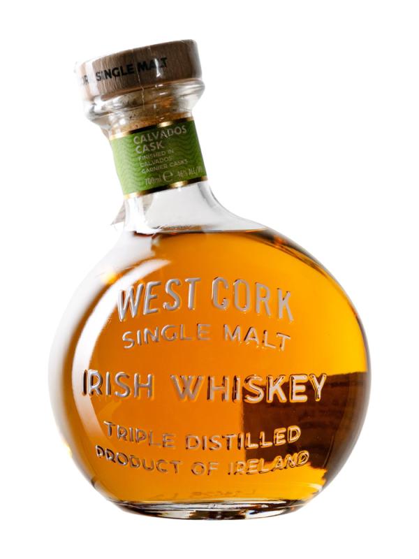Irlandzka whiskey w unikalnej butelce.  (1)