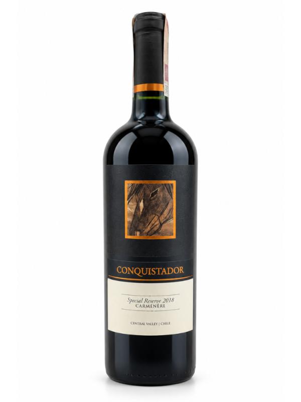 eleganckie, czerwone wino wytrawne z Chile. Wytwarzane w 100% ze szlachetnego szczepu Carmenere. Wino leżakuje przez 8 miesięcy w dębowych beczkach z dębu francuskiego i amerykańskiego. (1)