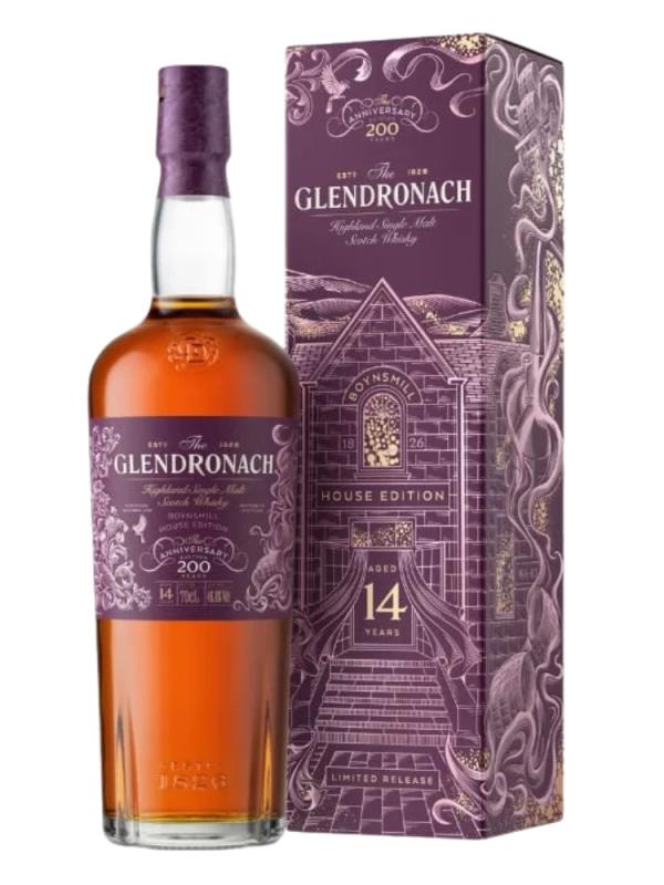 Jubileuszowy single malt ze Highland z potrójnej maturacji z beczkami po winiarskim Clarecie,  unikalna, limitowana edycja wydana z okazji prestiżowego jubileuszu 200-lecia istnienia destylarni The GlenDronach. (1)