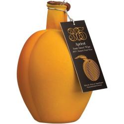 Wino 365 Apricot produkowane w Armenii. Wino morelowe zamknięte w karafce w kształcie moreli.